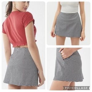 Urban Outfitters Skirt Checkered Plaid Black White Knit Mini A-line Preppy M